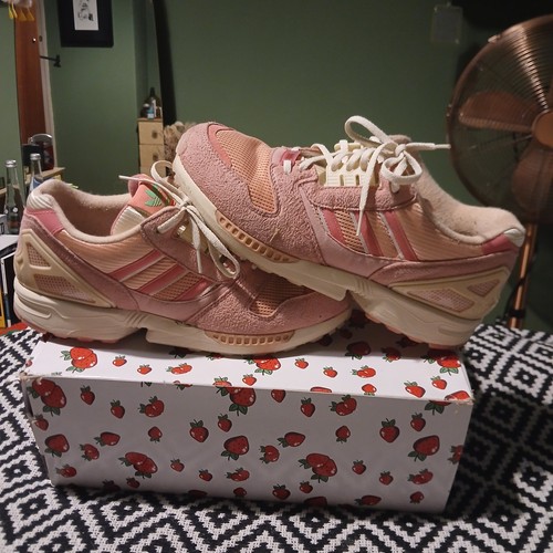 Adidas 8000 strawberry - adidas,