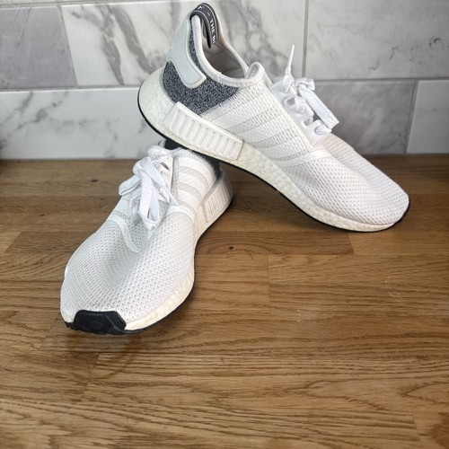 Adidas nmd size 9 - r1,